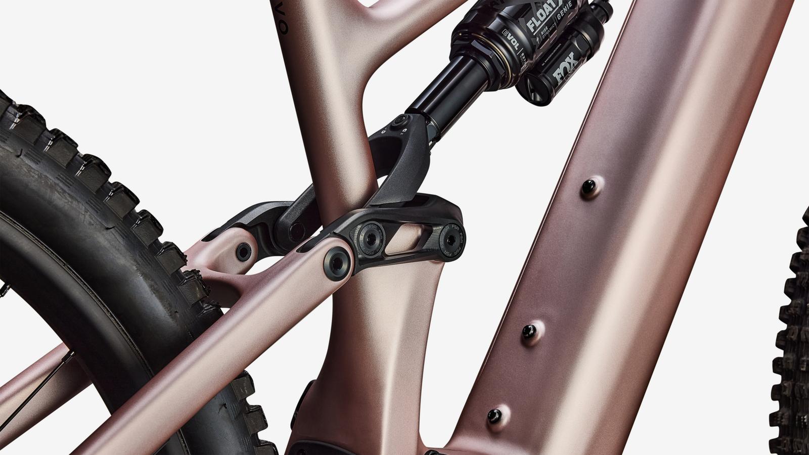 LEVO COMP CARBON G4 CHAM/METOBSD S6 | BIKE SHOP